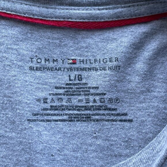 TOMMY HILFIGER SLEEPWEAR Women's Gray Tee ~ Large - Picture 3 of 3